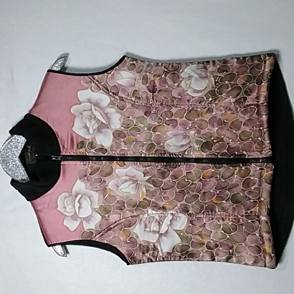 Invisible World women's silk fleece vest size M
